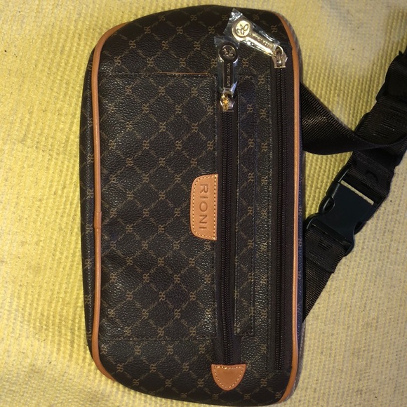 rioni fanny pack